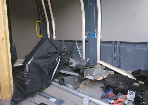 2018 Mercedes-Benz Sprinter 2500 Standard Roof V6 z USA, uszkodzony, nr VIN WD3PE7CD6JP633922